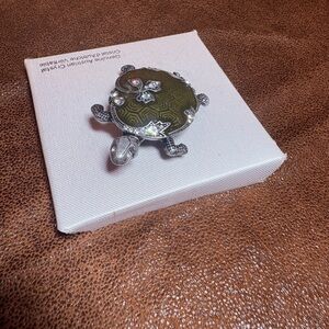 Turtle Pin Brooch - Olive Green & Silver